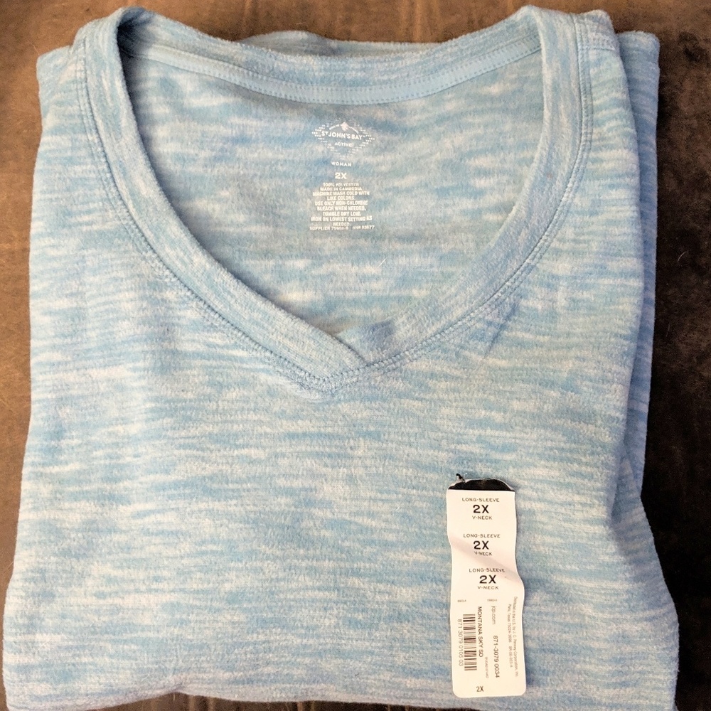 BNWT 2X Long Sleeve St John's Bay V-Neck
